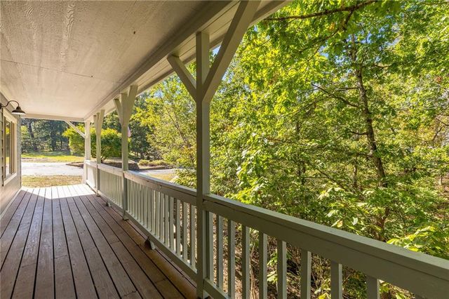 137 SE 611 Road, Warrensburg, MO 64093