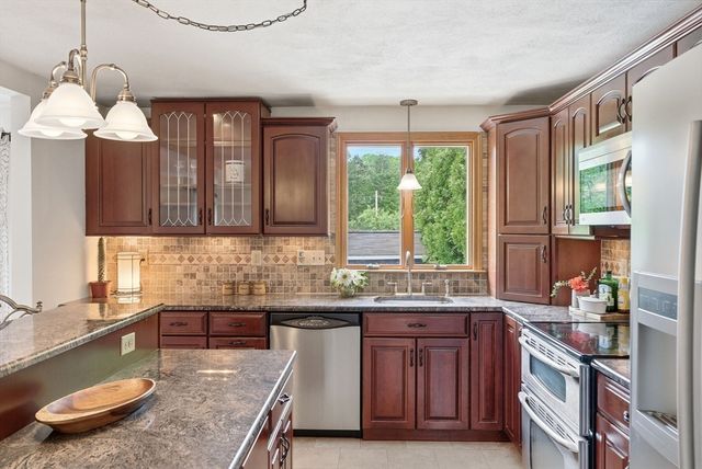 51 Sheffield Road, Tewksbury, MA 01876