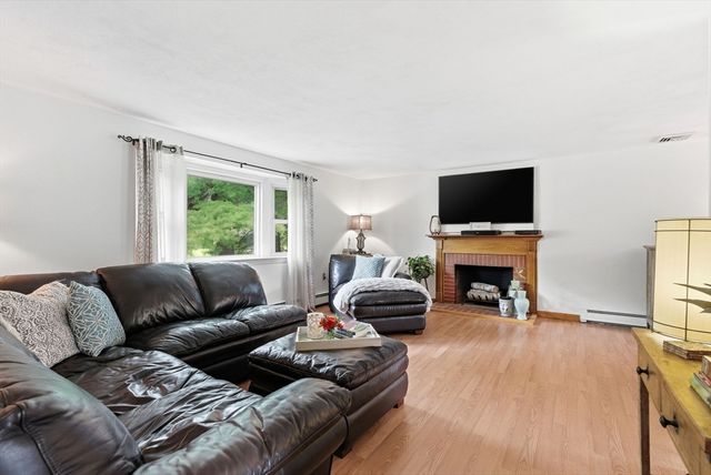 51 Sheffield Road, Tewksbury, MA 01876