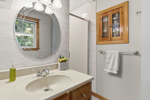 51 Sheffield Road, Tewksbury, MA 01876