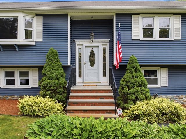 51 Sheffield Road, Tewksbury, MA 01876