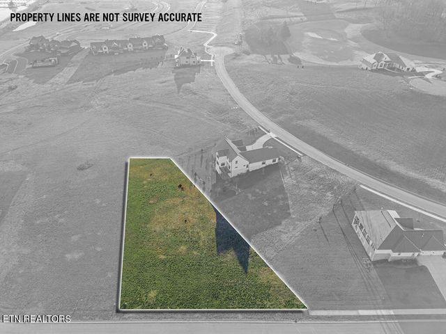 5220 Old Club Rd, Loudon, TN 37774