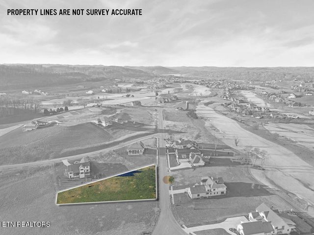 5220 Old Club Rd, Loudon, TN 37774