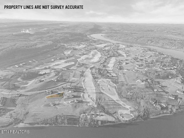 5220 Old Club Rd, Loudon, TN 37774