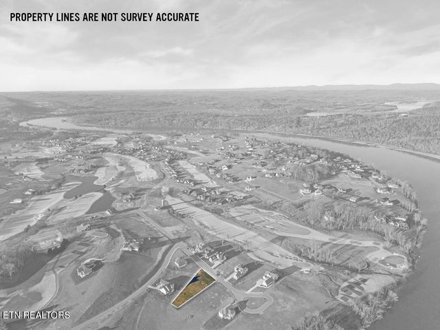 5220 Old Club Rd, Loudon, TN 37774