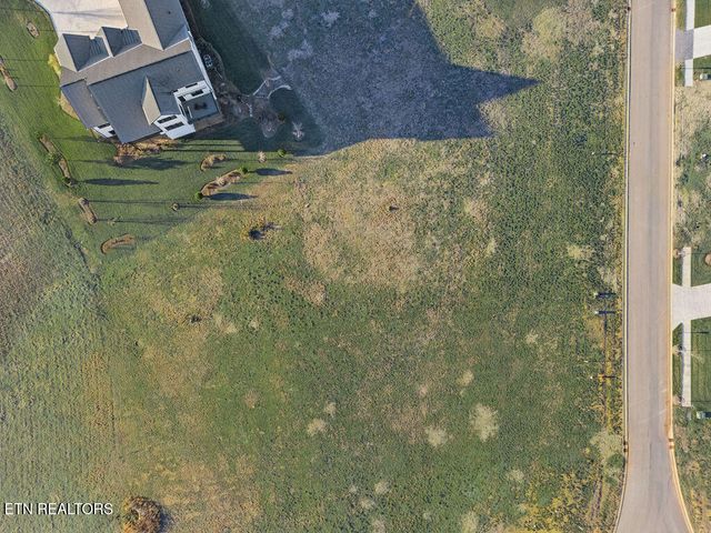 5220 Old Club Rd, Loudon, TN 37774