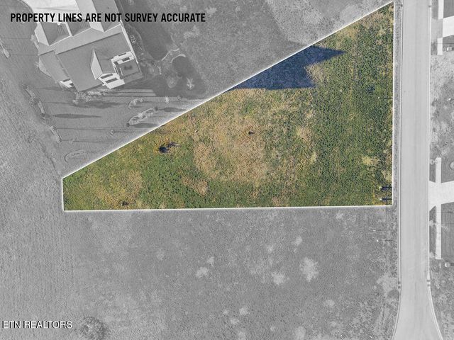 5220 Old Club Rd, Loudon, TN 37774