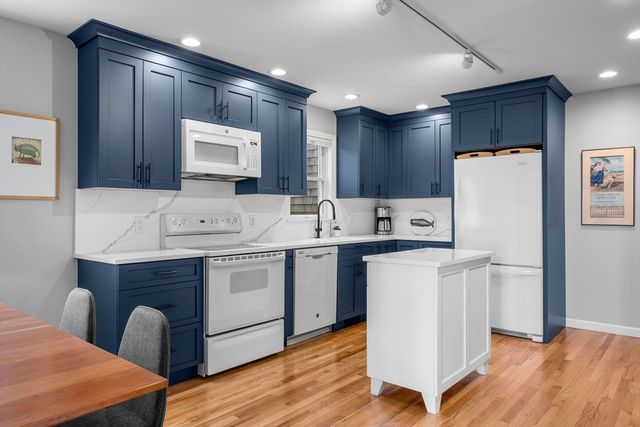 50-A Harry Kemp Way 2, Provincetown, MA 02657