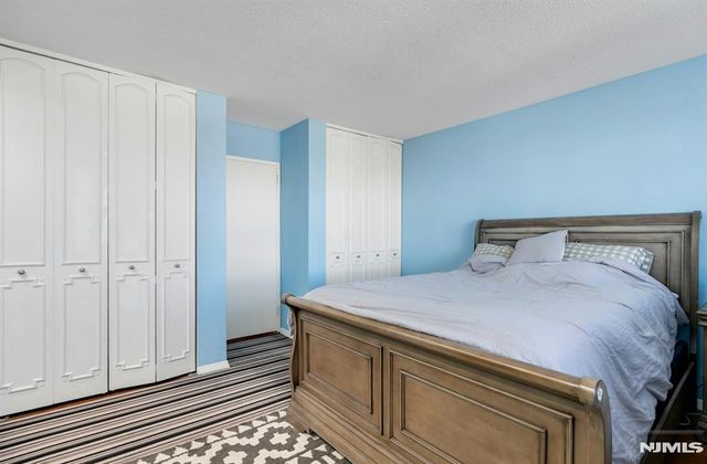 555 North Avenue 12 A, Fort Lee, NJ 07024