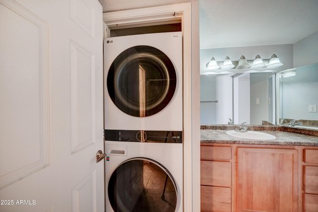 8260 E ARABIAN Trail 157, Scottsdale, AZ 85258