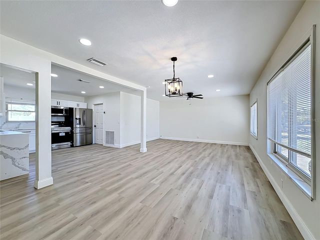 7505 W ELLICOTT STREET, Tampa, FL 33615