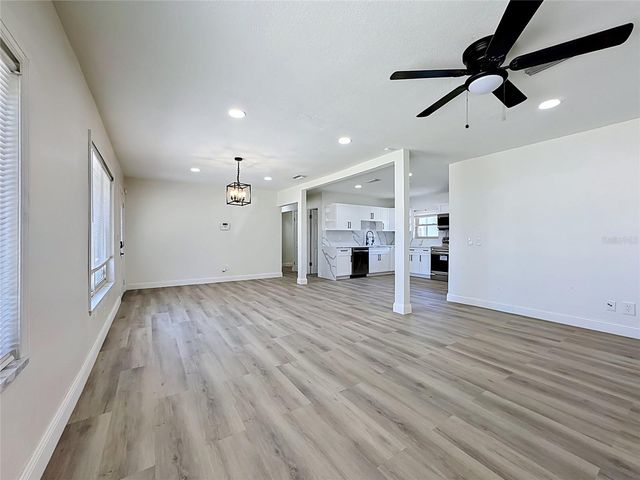7505 W ELLICOTT STREET, Tampa, FL 33615