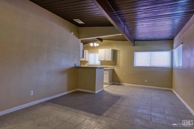 3300 Bucknell Street, Bakersfield, CA 93305