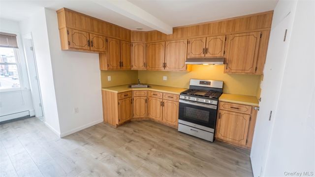 480 Westbury Avenue 1, Carle Place, NY 11514