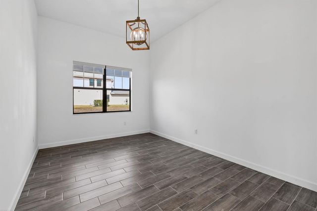 473 SE Fascino Circle, Port St. Lucie, FL 34984