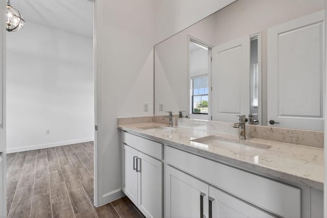 473 SE Fascino Circle, Port St. Lucie, FL 34984