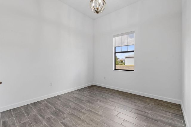 473 SE Fascino Circle, Port St. Lucie, FL 34984