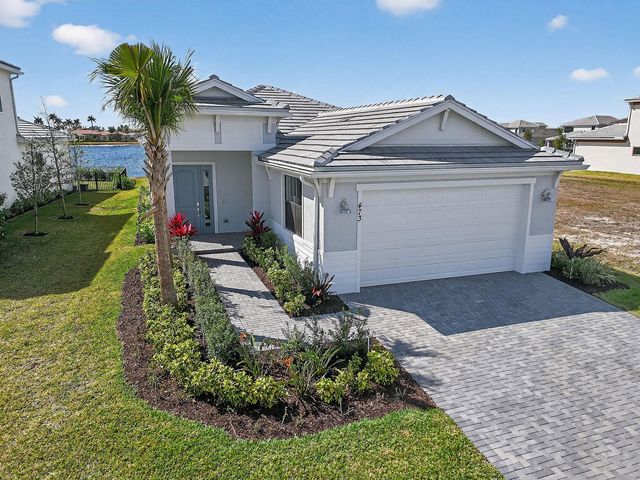 473 SE Fascino Circle, Port St. Lucie, FL 34984