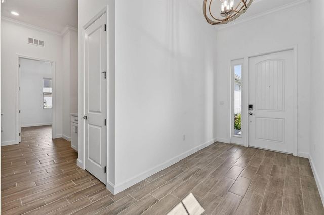 473 SE Fascino Circle, Port St. Lucie, FL 34984