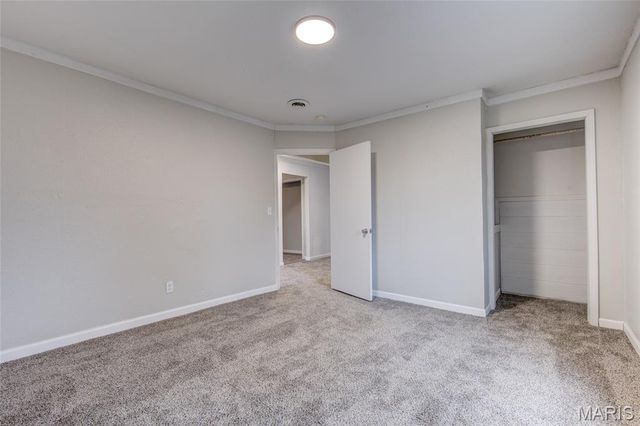 255 Tanoak Avenue, Shipman, IL 62685