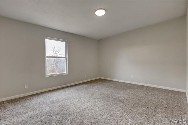 255 Tanoak Avenue, Shipman, IL 62685