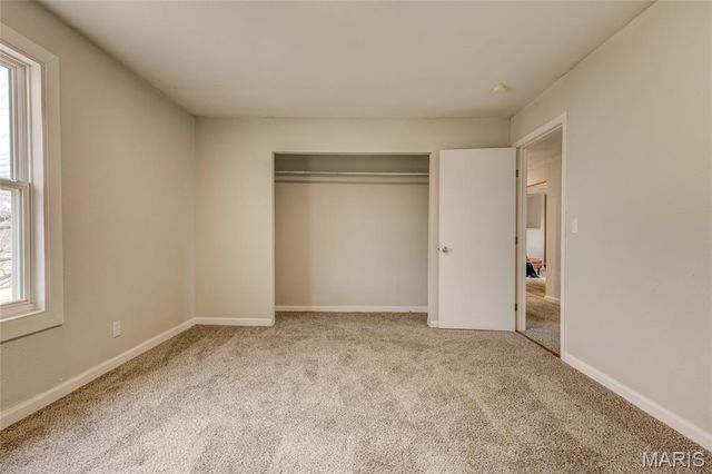 255 Tanoak Avenue, Shipman, IL 62685