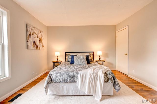 255 Tanoak Avenue, Shipman, IL 62685