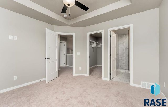 5004 S Hero Ave Avenue, Sioux Falls, SD 57108