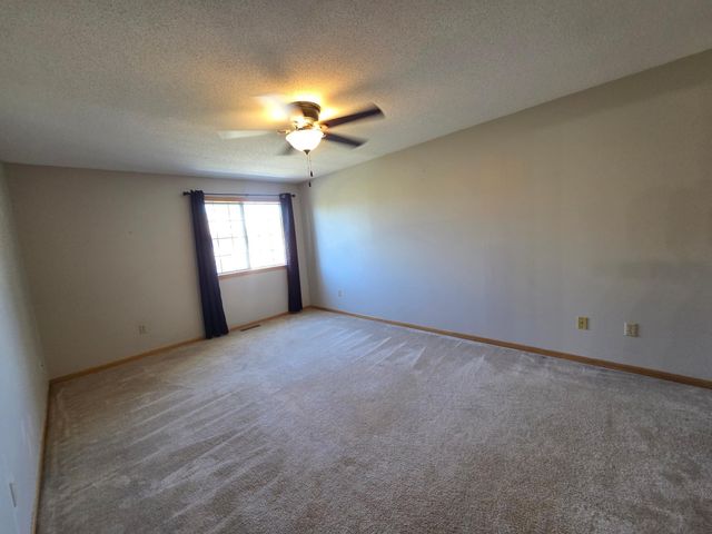 13151 Meadowood Way NW 136NW, Coon Rapids, MN 55448