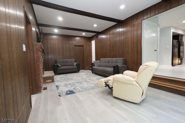 11 Gunpowder Dr, East Brunswick Twp., NJ 08816