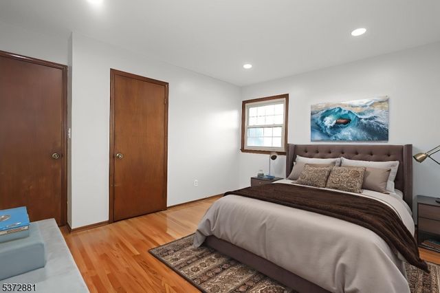 11 Gunpowder Dr, East Brunswick Twp., NJ 08816