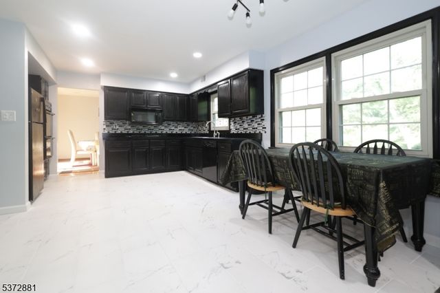 11 Gunpowder Dr, East Brunswick Twp., NJ 08816