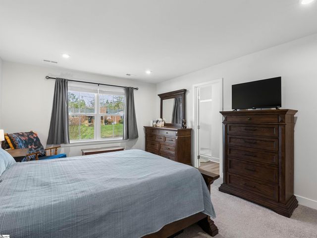 441 Triple Crown Way, Spartanburg, SC 29301