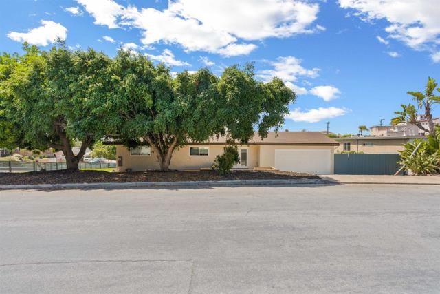 4542 Milton Street, San Diego, CA 92110