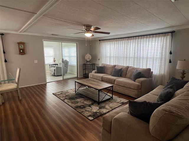 41 THATCH PALM STREET E 41, Largo, FL 33770