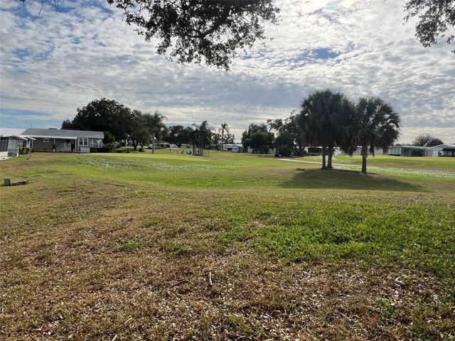 41 THATCH PALM STREET E 41, Largo, FL 33770