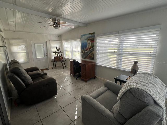 41 THATCH PALM STREET E 41, Largo, FL 33770
