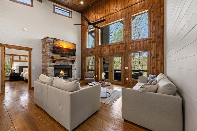 129 Bushy Head Road, Cherry Log, GA 30522
