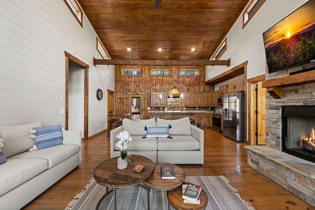 129 Bushy Head Road, Cherry Log, GA 30522