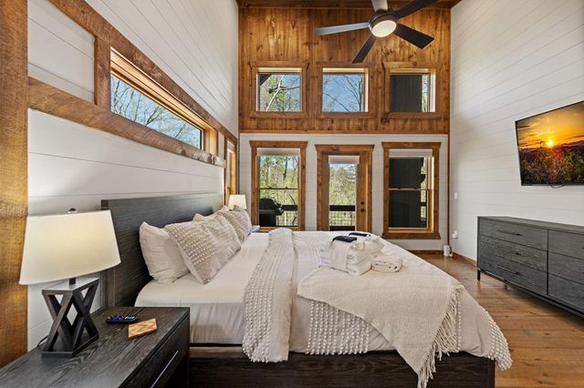 129 Bushy Head Road, Cherry Log, GA 30522