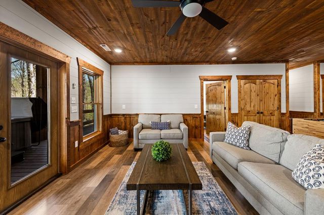 129 Bushy Head Road, Cherry Log, GA 30522