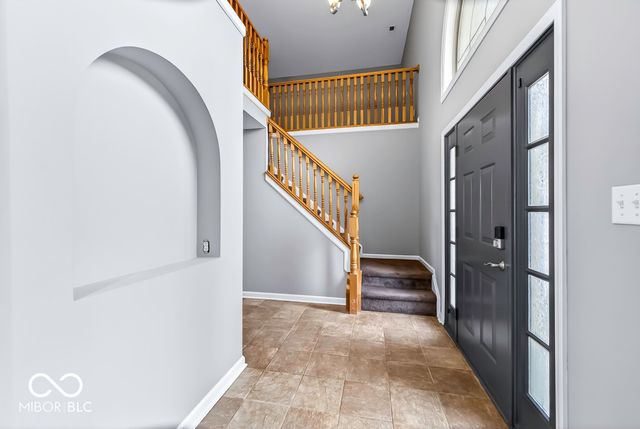 549 New London Drive, Greenwood, IN 46142