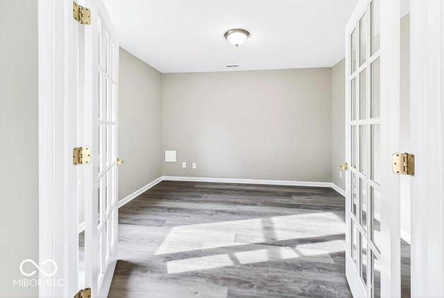 549 New London Drive, Greenwood, IN 46142