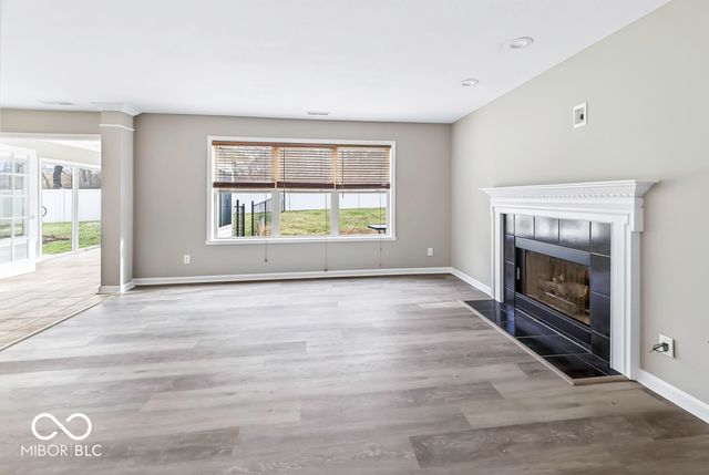 549 New London Drive, Greenwood, IN 46142