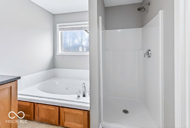 549 New London Drive, Greenwood, IN 46142