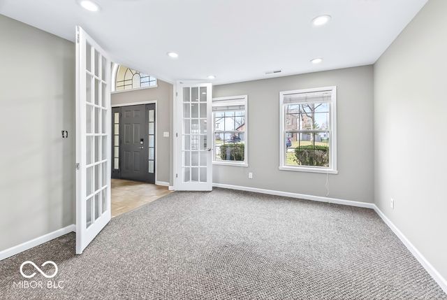 549 New London Drive, Greenwood, IN 46142