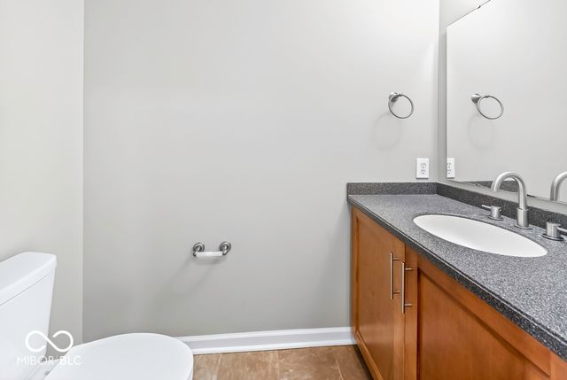 549 New London Drive, Greenwood, IN 46142