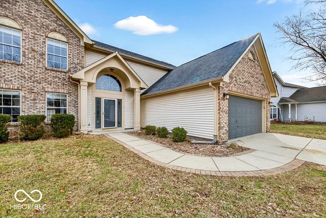 549 New London Drive, Greenwood, IN 46142