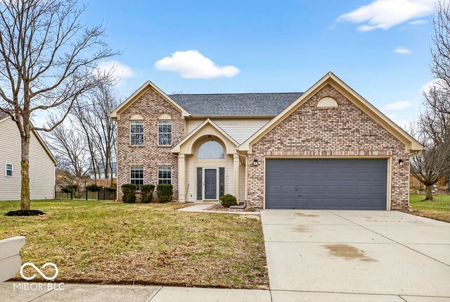 549 New London Drive, Greenwood, IN 46142