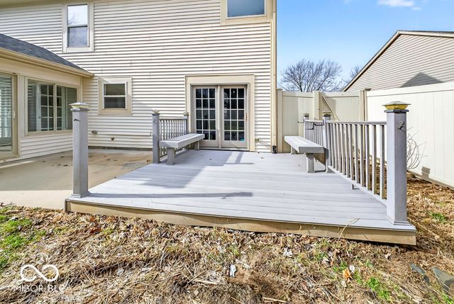 549 New London Drive, Greenwood, IN 46142